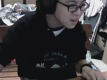 Cam4 Free Live Porn of rayo220