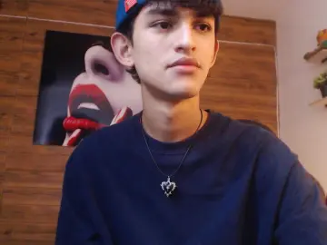 Cam4 Free Live Porn of Michaelkoiv