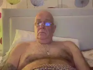 Cam4 Live Sex of The_helmet7