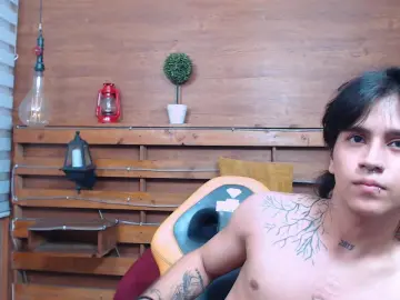 Cam4 Live Porn of alex_474