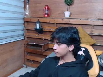 Cam4 Live Sex of alex_474