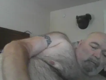 Cam4 Adult Video Chat of popperbear_fun