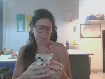 Cam4 Free Porn Cam of calentandot