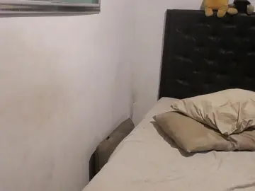 Cam4 Live Porn of santiago_xtreme