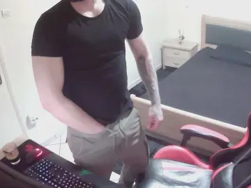 Cam4 Watch Live Sex Cams of AlbanianFker21