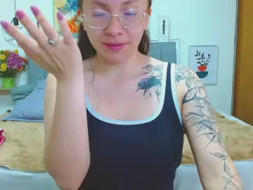 Cam4 Adult Webcam of kharlamorrys_