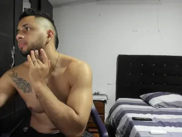 Cam4 Free Live Porn of Ryan_xc