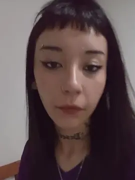 Cam4 Live Porn of bibii4444