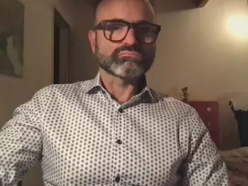 Cam4 Best live sex cam show of Swiss_man_69