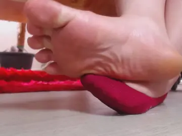 yourmajestyisme from cam4