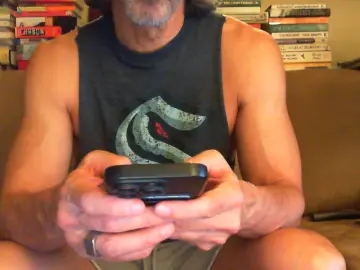 Cam4 Live Sex of triguysea