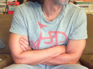 Cam4 Live Porn of triguysea