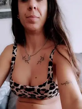 Cam4 Live Sex Cam of Agustinalatina