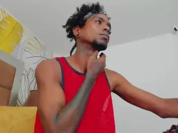 Cam4 Adult Video Chat of bigblackhottx1