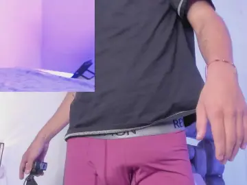 Cam4 Private Sex Chat of naughty_daniel