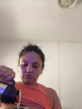 Cam4 Free Live Porn of Natashagirl25