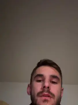 Cam4 Free Live Porn of Twentytwo95