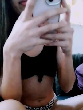 Cam4 Adult Video Chat of Bratzhot