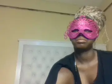 Fitsweetebony from cam4