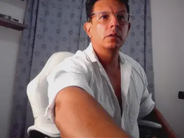 Cam4 Live Sex of pedropicapi