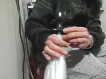 Cam4 Adult Video Chat of Camilofulll