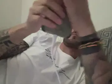 Cam4 Free Live Porn of alessandromori9