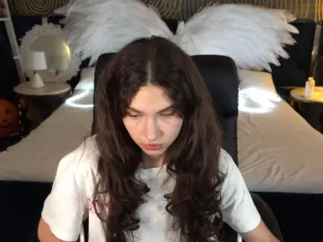 BabyFlowerr from cam4