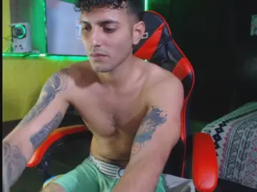 Cam4 Nude Webcam of JustynAle2025