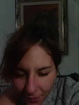 Cam4 Free Live Porn of piccolaqueen