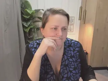 ScarlettSoft from cam4