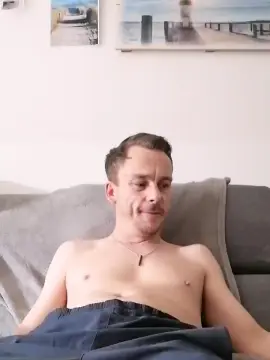 Cam4 Adult Video Chat of larswars1983