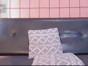 Cam4 Adult Video Chat of mensia_