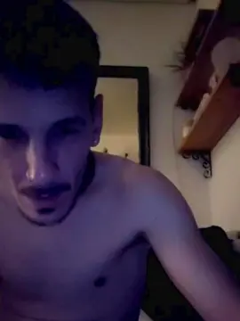 Cam4 Watch Live Sex Cams of Elnene1995