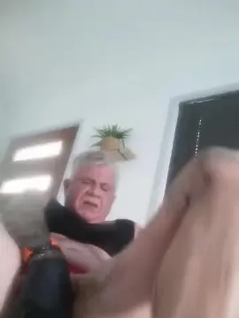 Cam4 Adult Video Chat of handsolo_porn