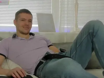 Cam4 Nude Webcam of JulianTurner