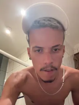 Matheus_Ativo from cam4