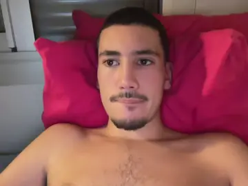 Cam4 Free Porn Cam of lepetitmignon1