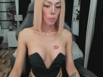 Cam4 Live Porn of SweetestCandice