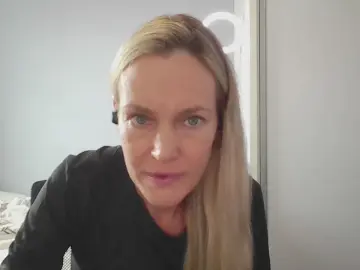 Cam4 Best Webcam of CrazyAnny1