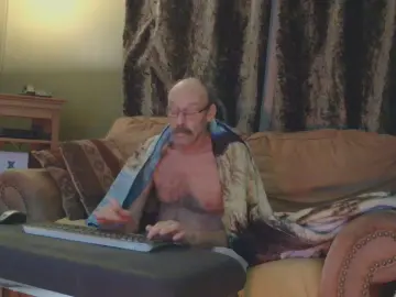 Cam4 Watch Live Sex Cams of mapleman35