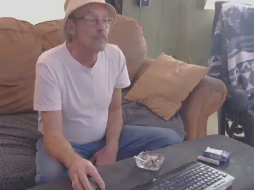 Cam4 Adult Video Chat of mapleman35