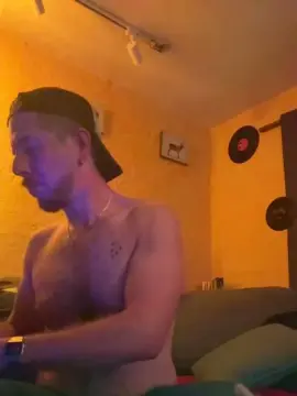 Cam4 Free Live Porn of andreso8