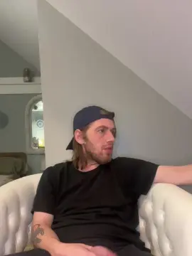 Cam4 Live Sex of Explosive_andyy