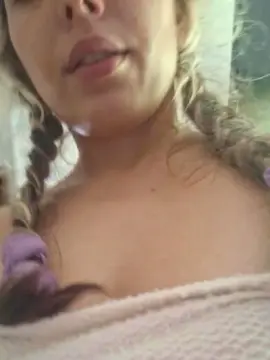 Cam4 Free Live Porn of LizzieBlack