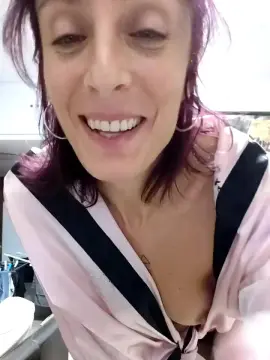 Cam4 Nude Webcam of Caledoniax2