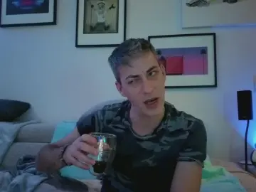 Cam4 Live Sex Cam of HuGo4K