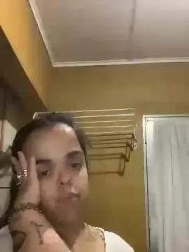 Cam4 Free Live Porn of Littleegirl69