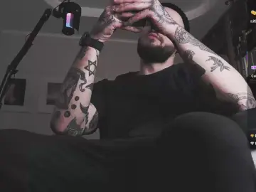 Cam4 Nude Webcam of FindomJason