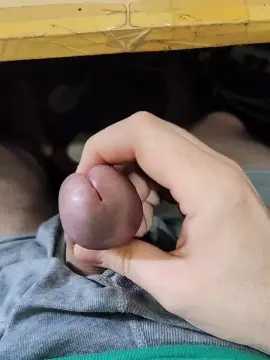 Cam4 Live Porn of javivargas