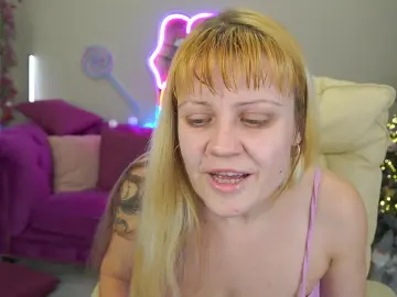 Cam4 Live Sex of BellaLaPetit